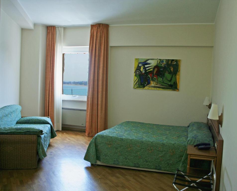 Hotel Scogliera Numana Kamer foto